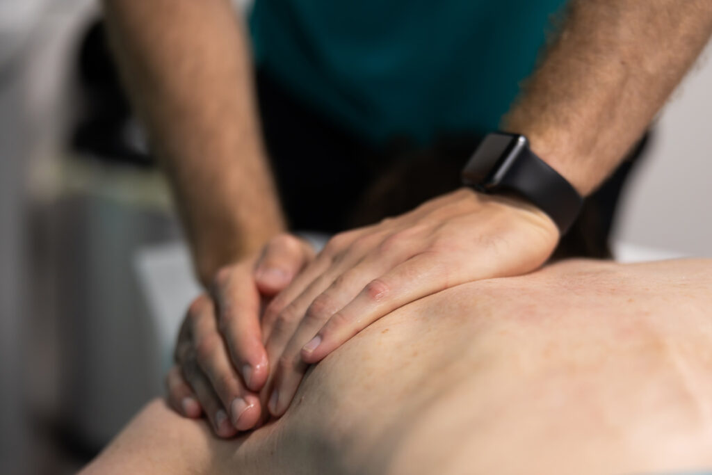 image of a physio giving neck & shoulder pain treatments